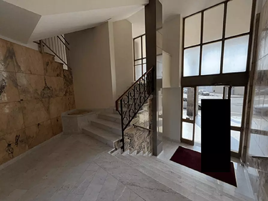 Immagine 5 di Appartamento in vendita  42 a Torino