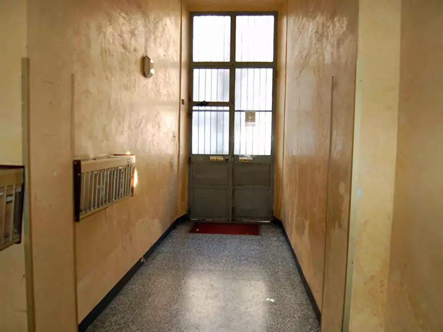 Immagine 4 di Appartamento in vendita  6 a Torino