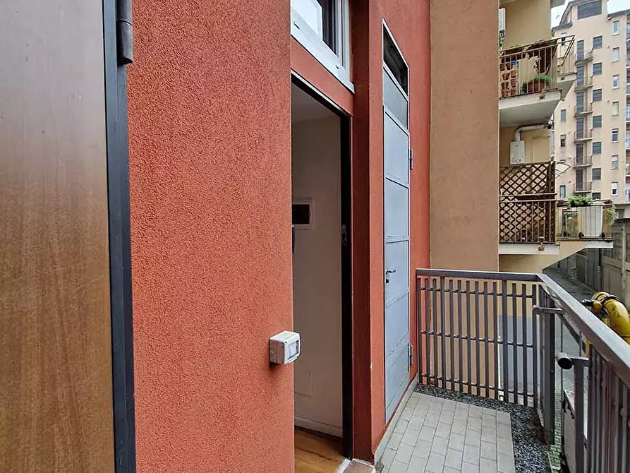 Immagine 6 di Appartamento in vendita  29 a Milano