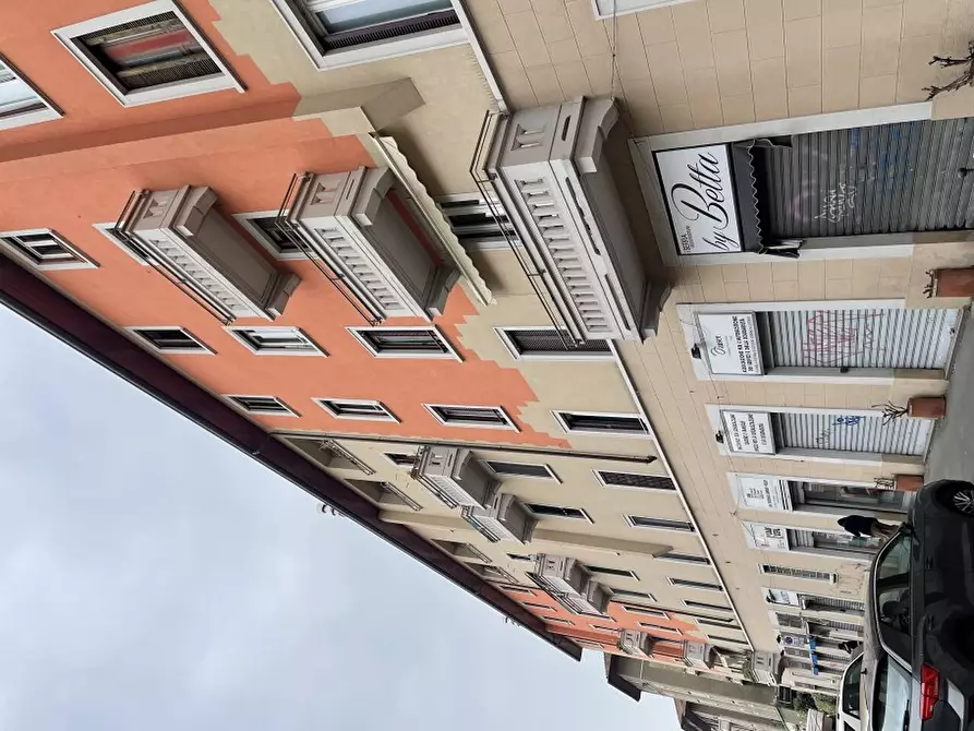 Immagine 2 di Appartamento in vendita  4 a Milano