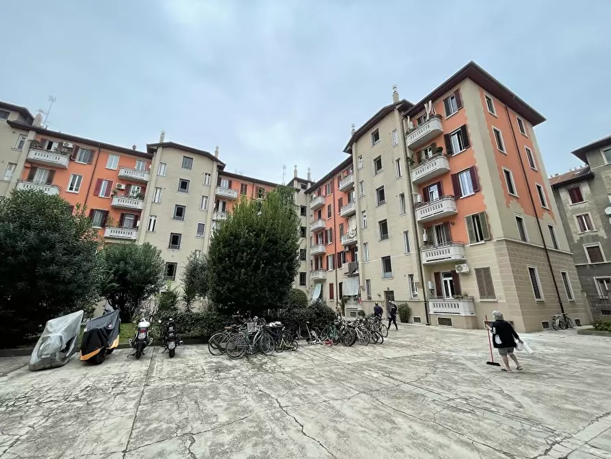 Immagine 4 di Appartamento in vendita  4 a Milano