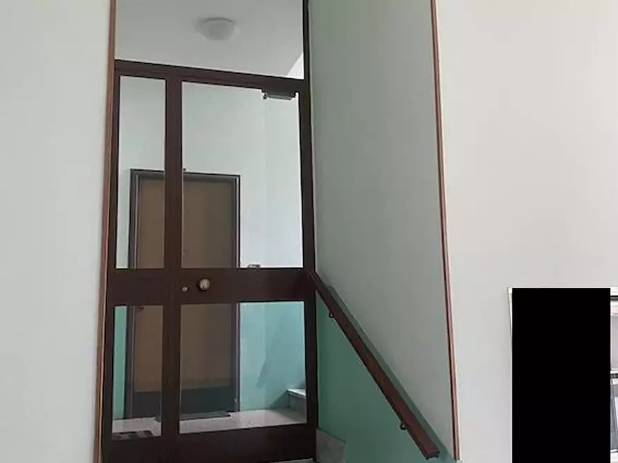 Immagine 5 di Appartamento in vendita  40 a Torino