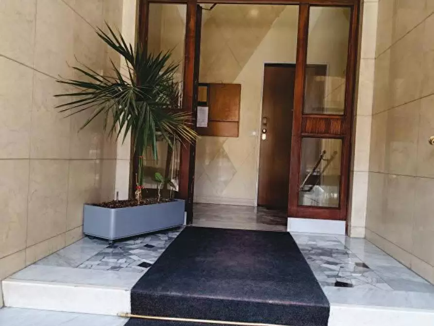 Immagine 6 di Appartamento in vendita  25 a Milano