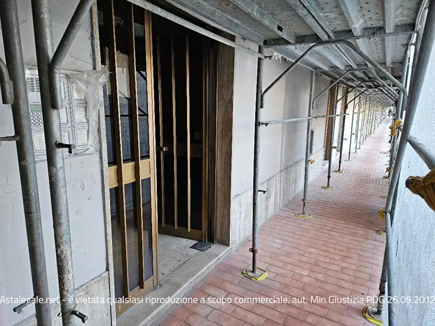 Immagine 2 di Appartamento in vendita  8 a Milano