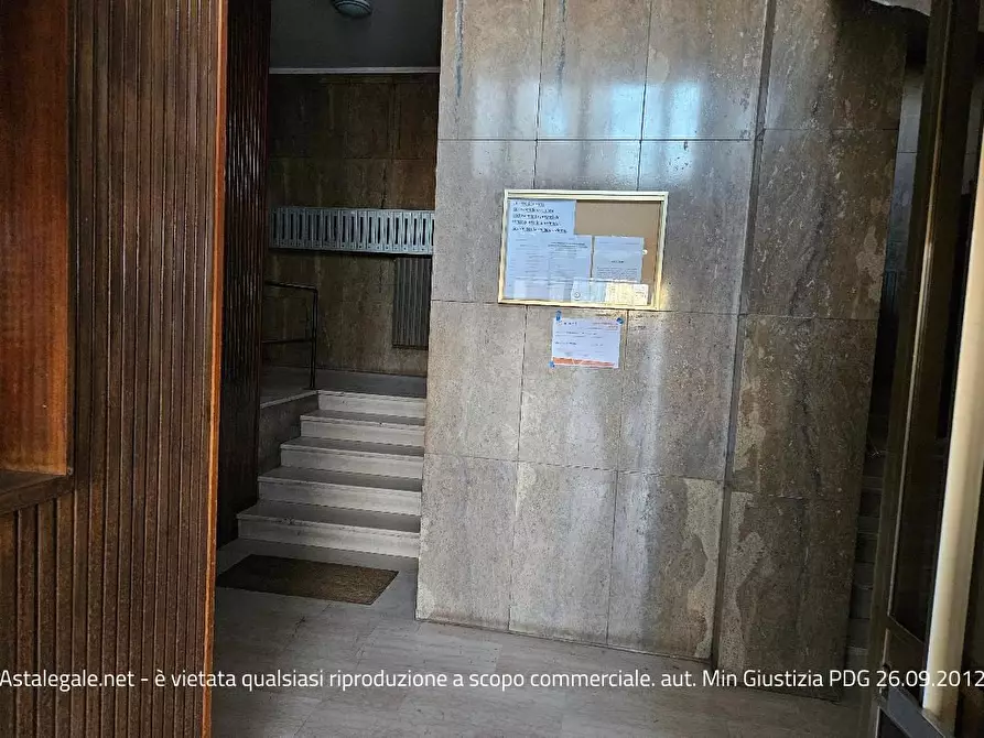 Immagine 3 di Appartamento in vendita  8 a Milano