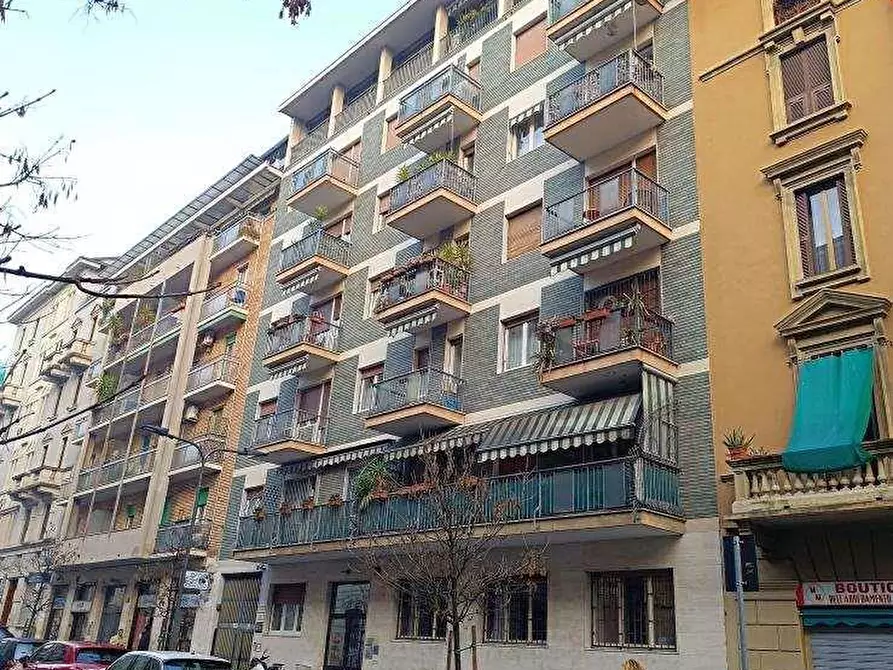 Immagine 5 di Appartamento in vendita  10 a Milano