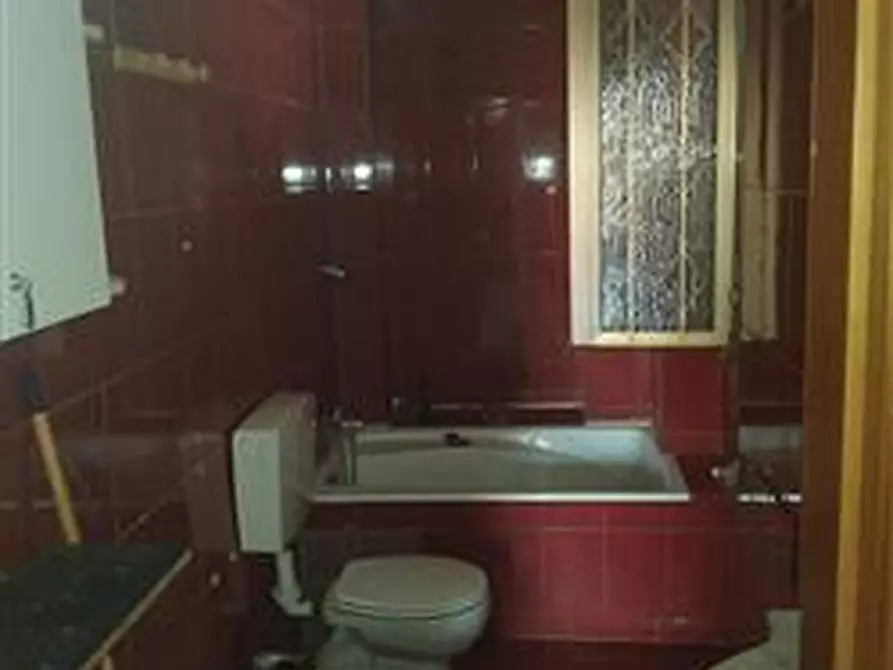 Immagine 5 di Appartamento in vendita  9 a Torino