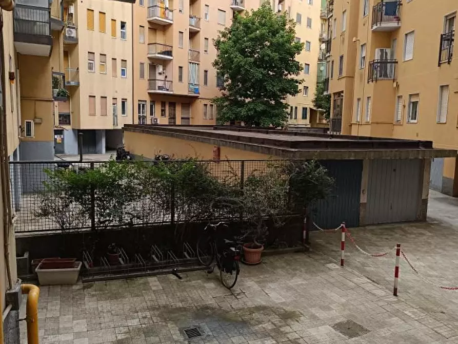 Immagine 7 di Appartamento in vendita  54 a Milano