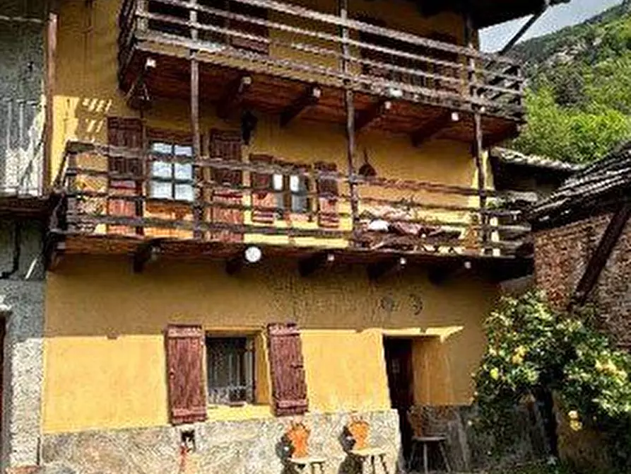 Immagine 2 di Appartamento in vendita  10 a Perosa Argentina