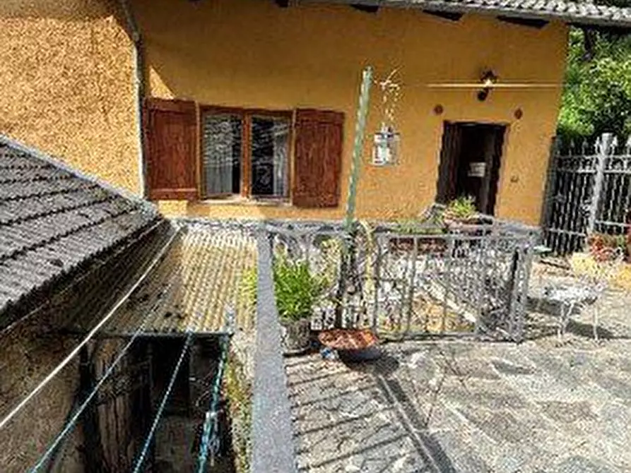 Immagine 3 di Appartamento in vendita  10 a Perosa Argentina