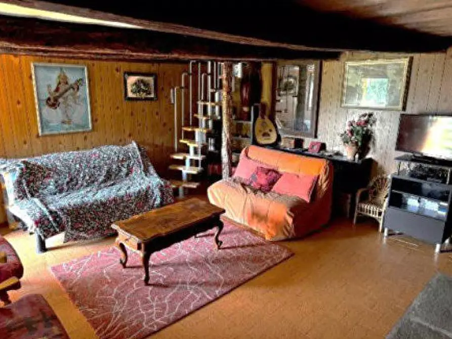 Immagine 4 di Appartamento in vendita  10 a Perosa Argentina