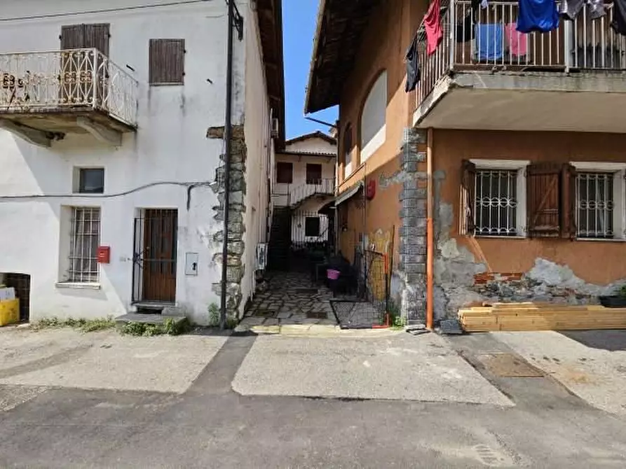 Immagine 5 di Villa in vendita  8 a Palazzo Canavese