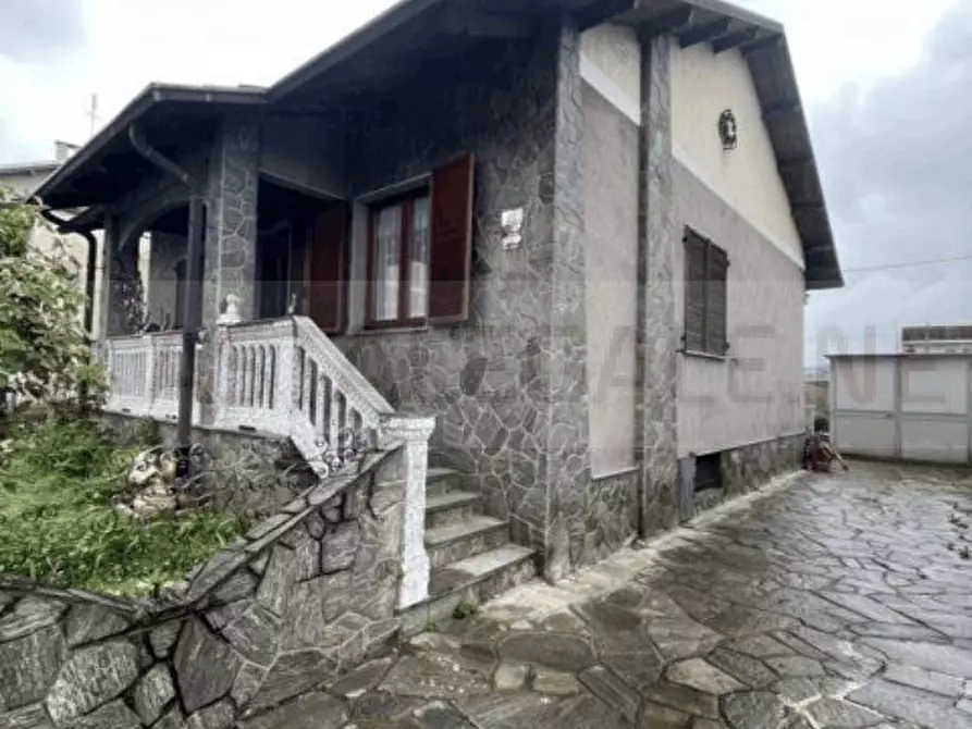 Immagine 4 di Villa in vendita  7 a Beinasco
