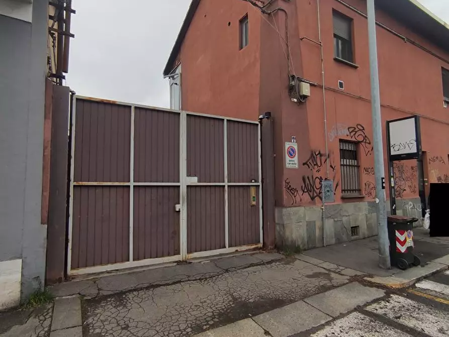 Immagine 3 di Negozio in vendita  283 a Torino