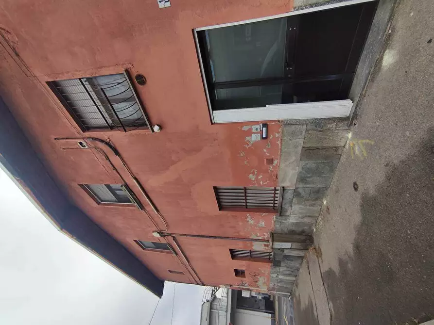 Immagine 4 di Negozio in vendita  283 a Torino