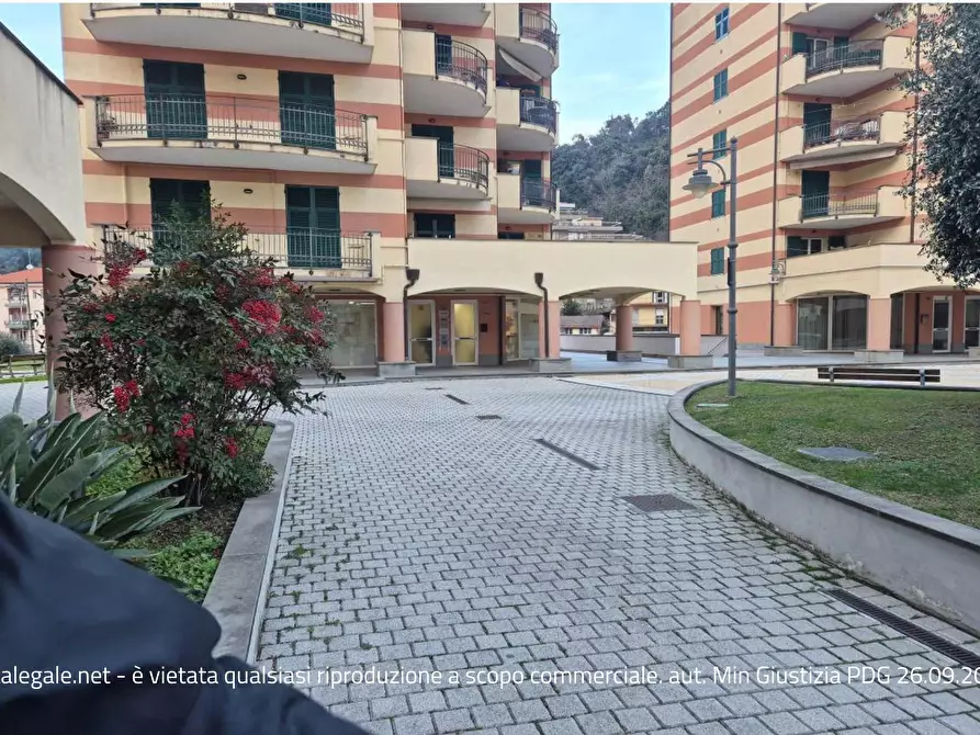 Immagine 6 di Negozio in vendita  43A a Varazze
