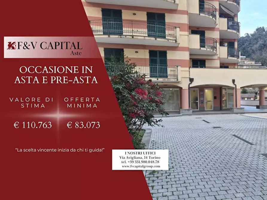 Immagine 1 di Negozio in vendita  43A a Varazze