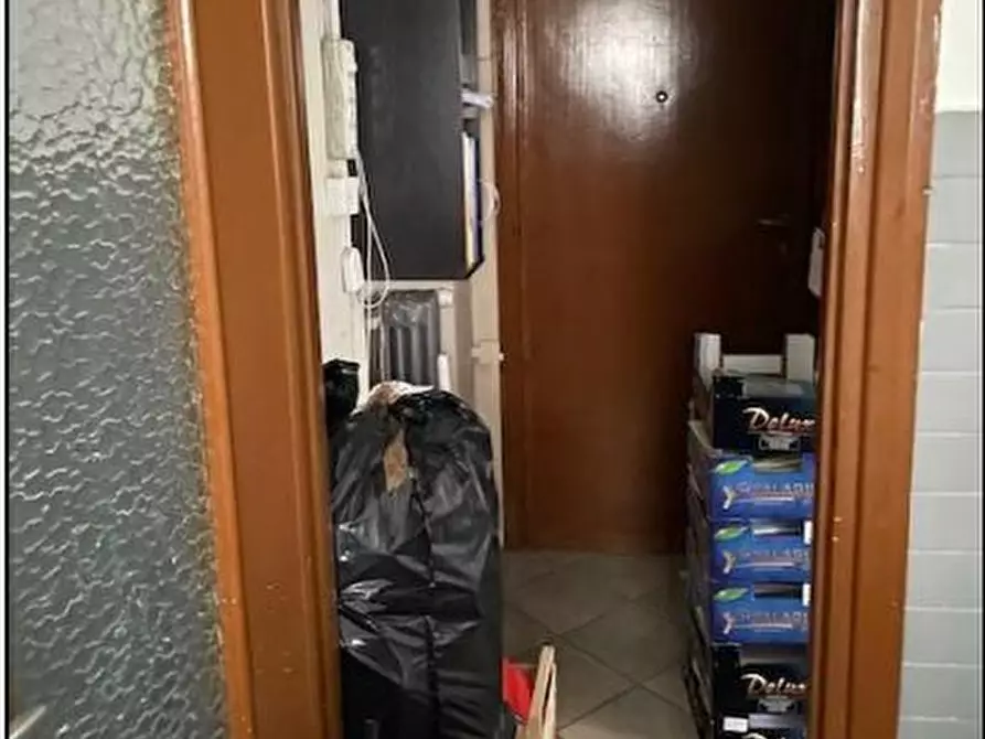 Immagine 6 di Negozio in vendita  7 a Rivoli