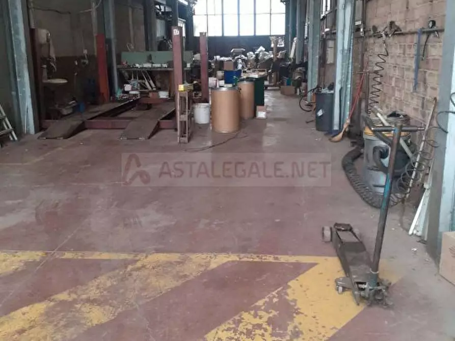 Immagine 5 di Negozio in vendita  15 a Moncalieri