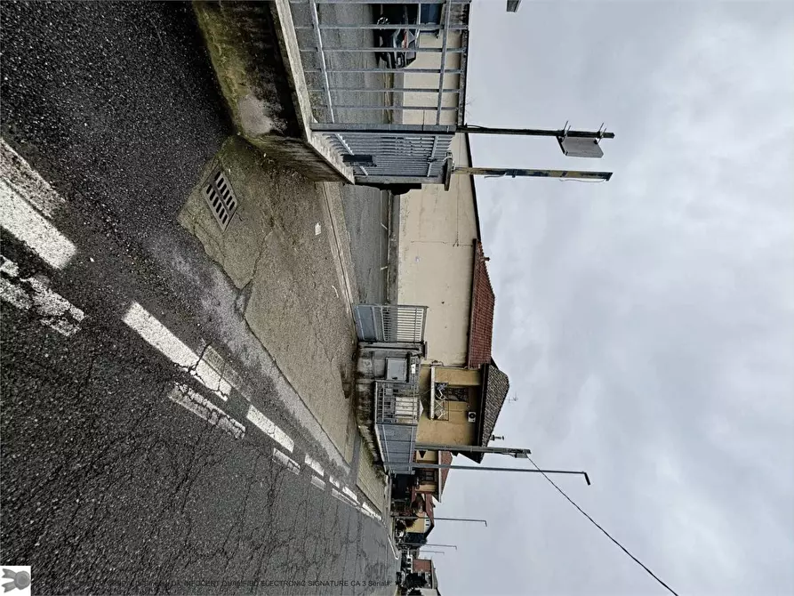 Immagine 2 di Negozio in vendita  26 a Caselle Torinese