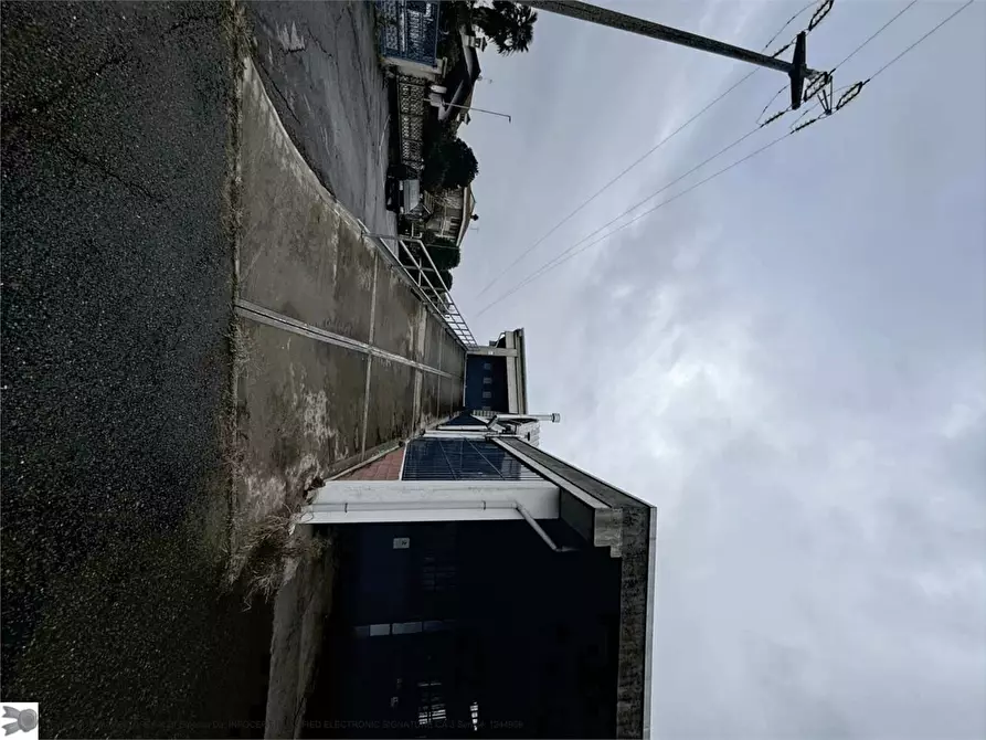 Immagine 9 di Negozio in vendita  26 a Caselle Torinese