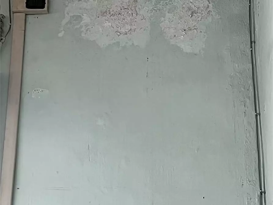 Immagine 10 di Negozio in vendita  18 a Chianocco