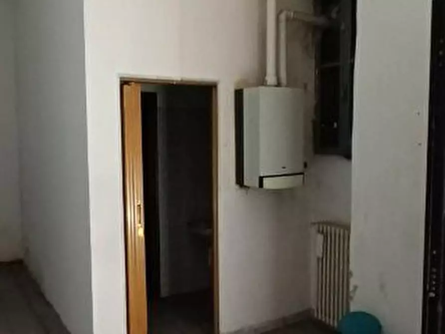 Immagine 9 di Negozio in vendita  50 a Torino