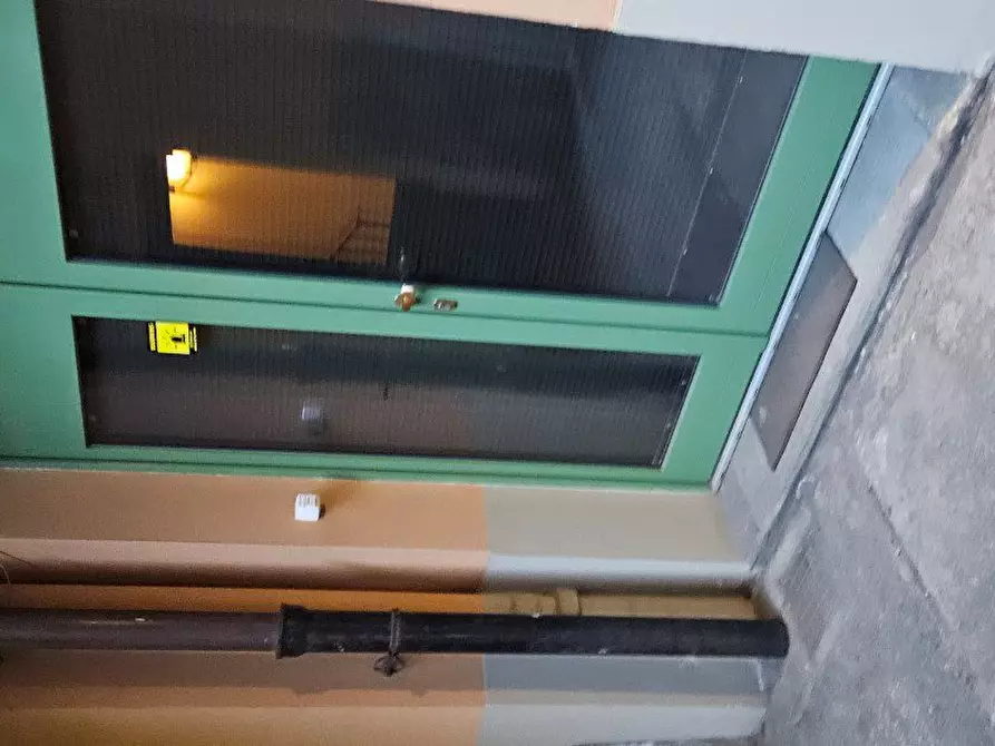 Immagine 4 di Negozio in vendita  7 a Torino