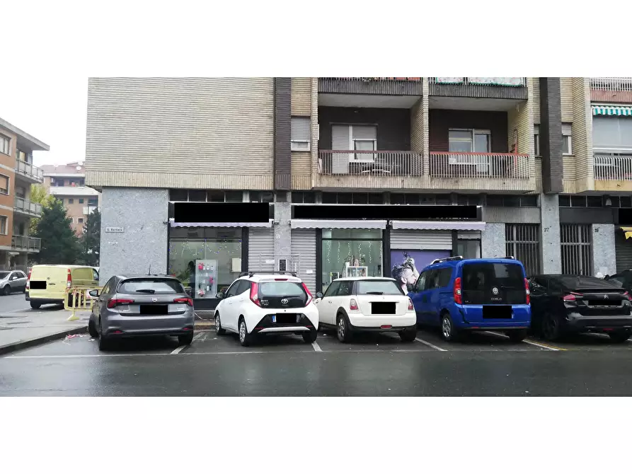 Immagine 4 di Negozio in vendita  27 a Torino