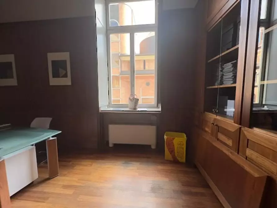 Immagine 8 di Ufficio in vendita  16 a Torino