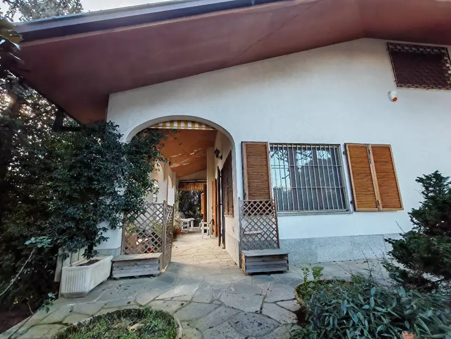 Immagine 4 di Villa in vendita  13 a Moncalieri
