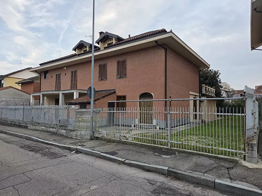 Immagine 2 di Villa in vendita  23 a Nichelino