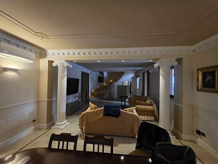 Immagine 6 di Villa in vendita  23 a Nichelino