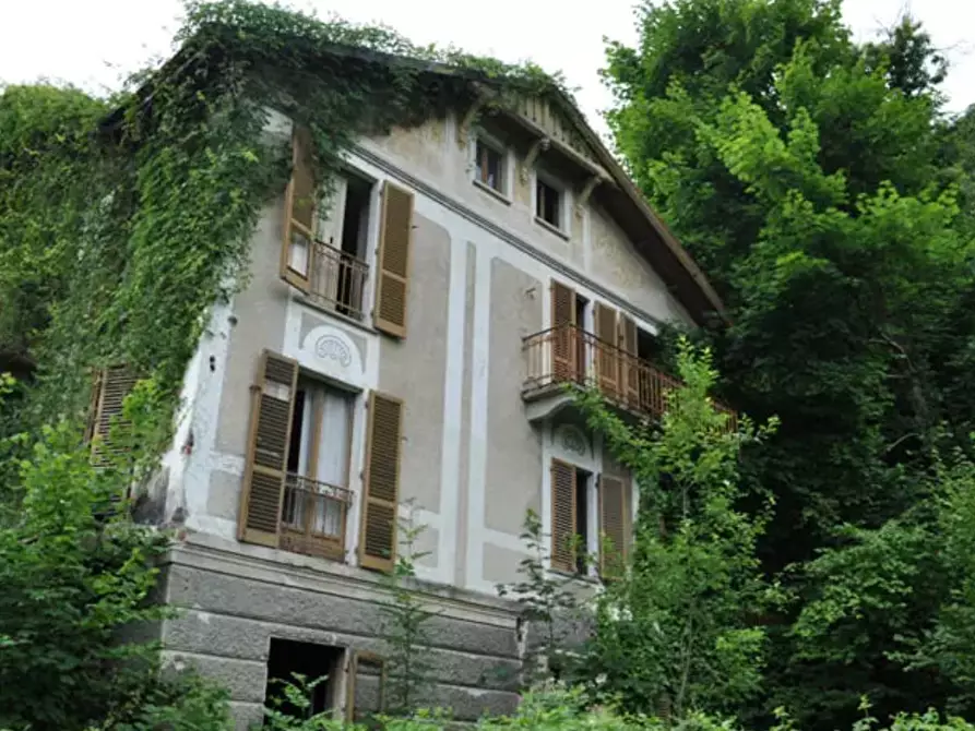Immagine 3 di Villa in vendita  57 a Lanzo Torinese