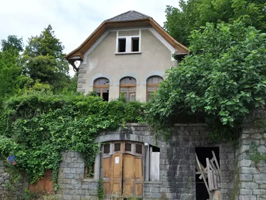 Immagine 2 di Villa in vendita  57 a Lanzo Torinese