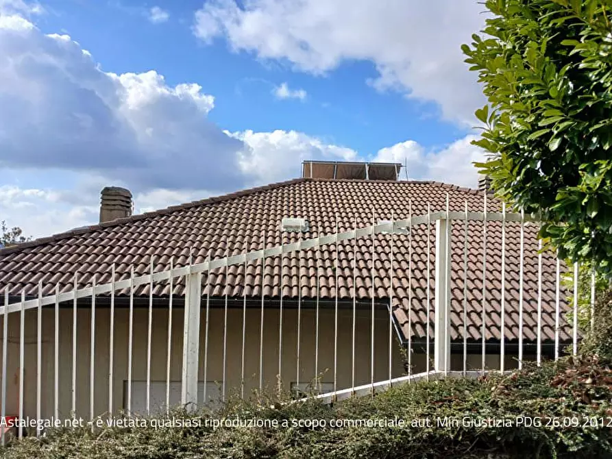 Immagine 4 di Appartamento in vendita  snc a Cuorgnè