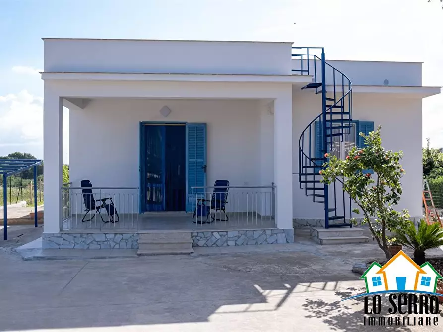 Immagine 2 di Villa in affitto  a Alcamo