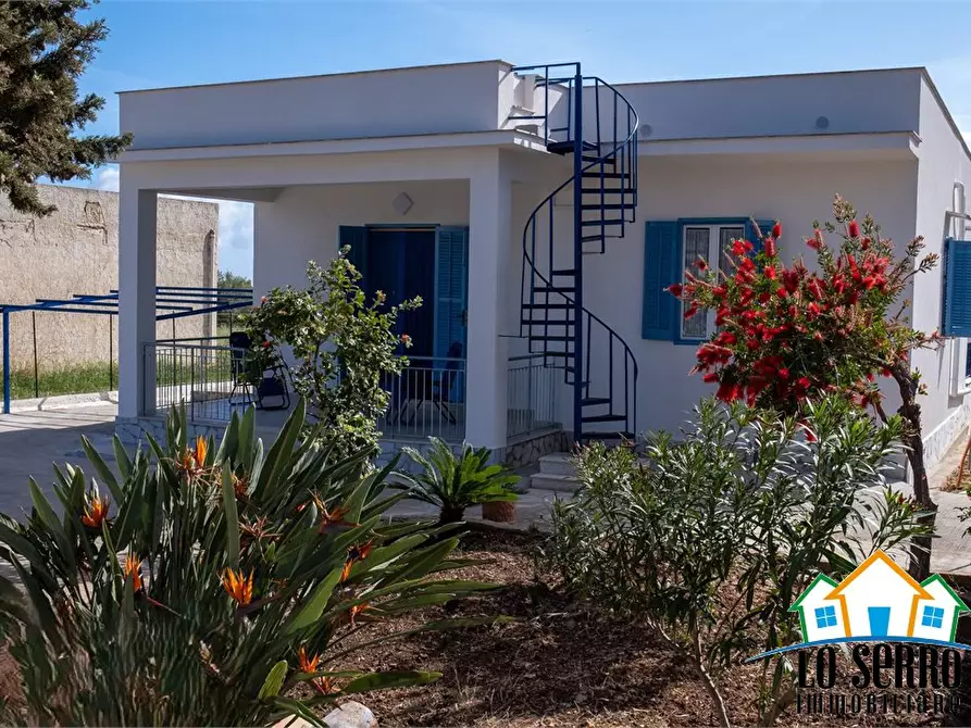 Immagine 1 di Villa in affitto  a Alcamo