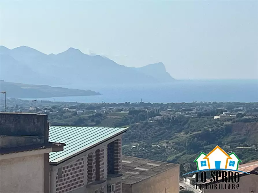 Immagine 1 di Villa in vendita  a Alcamo