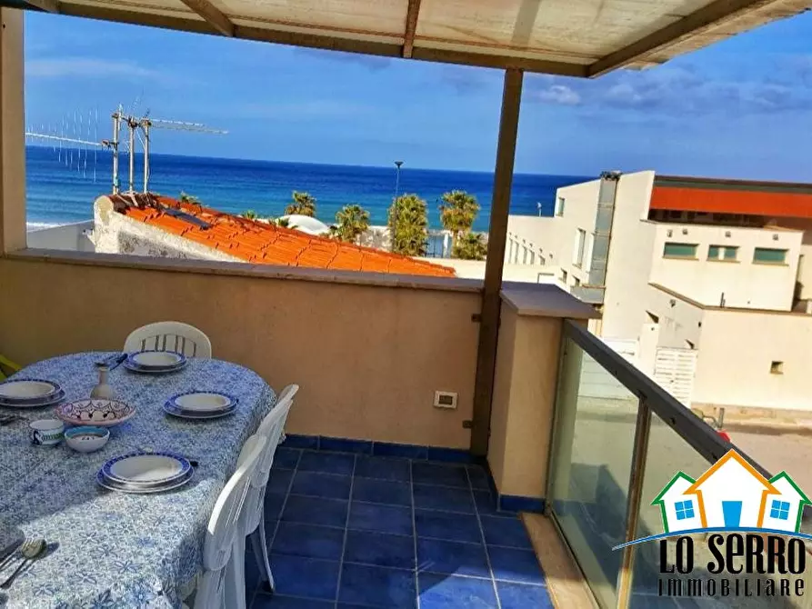 Immagine 2 di Villa in vendita  a Alcamo