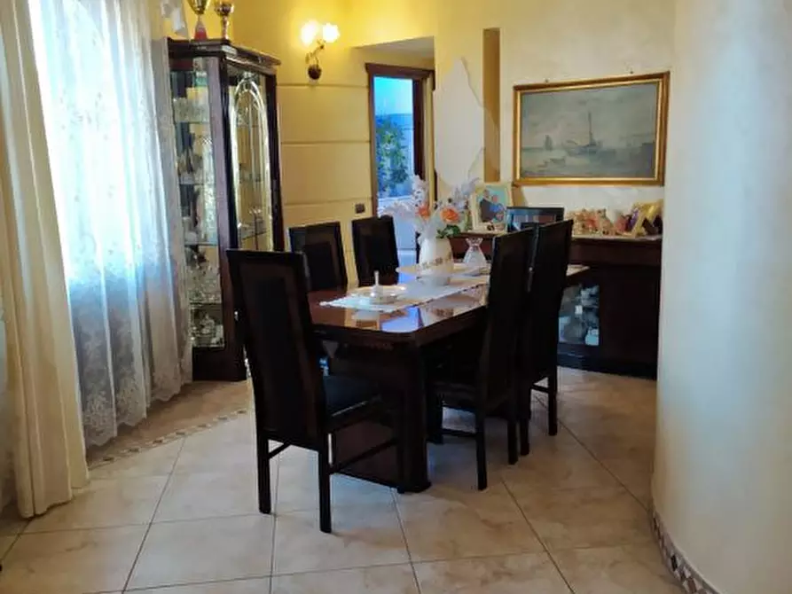Immagine 2 di Villa in vendita  a Alcamo