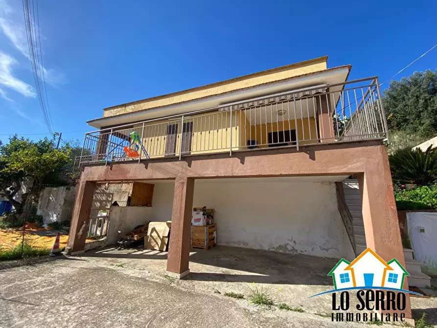 Immagine 1 di Villa in vendita  a Alcamo