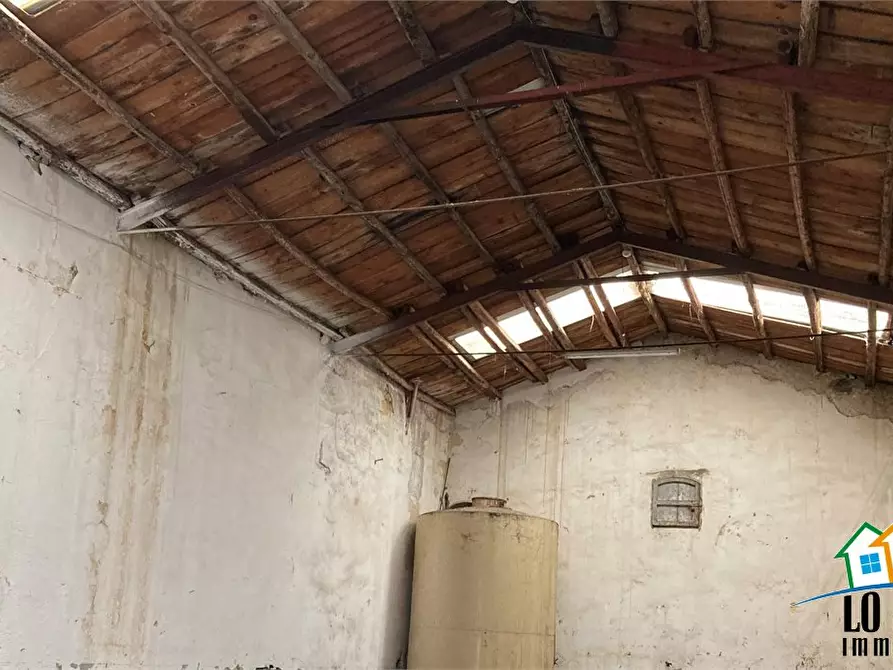 Immagine 3 di Magazzino in vendita  a Alcamo