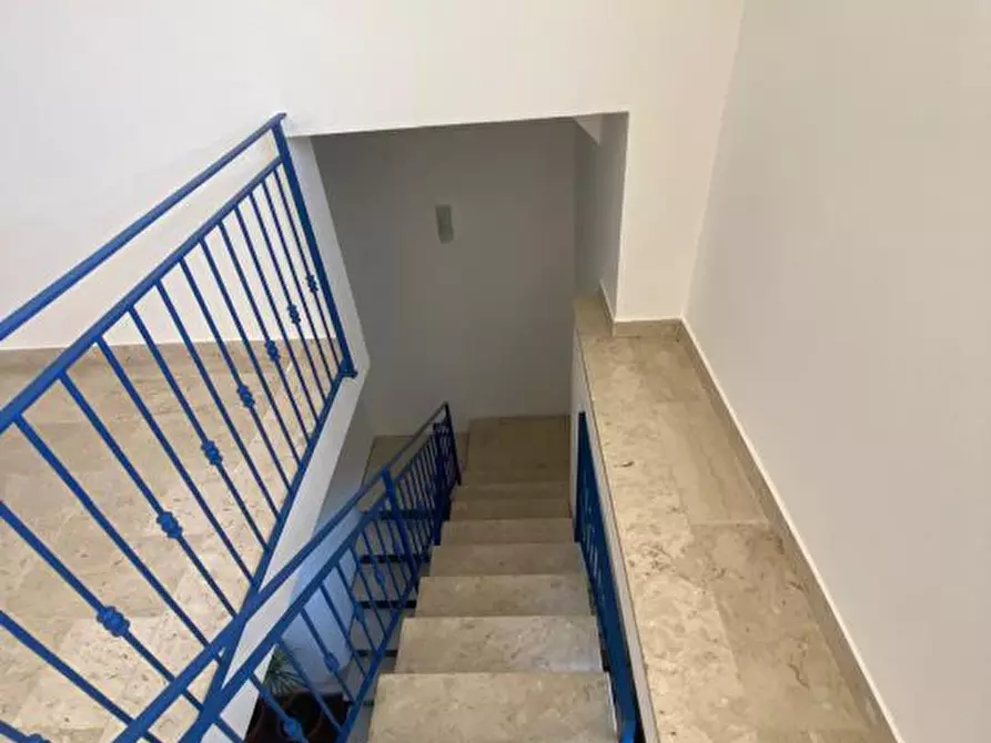 Immagine 9 di Negozio in vendita  a Alcamo