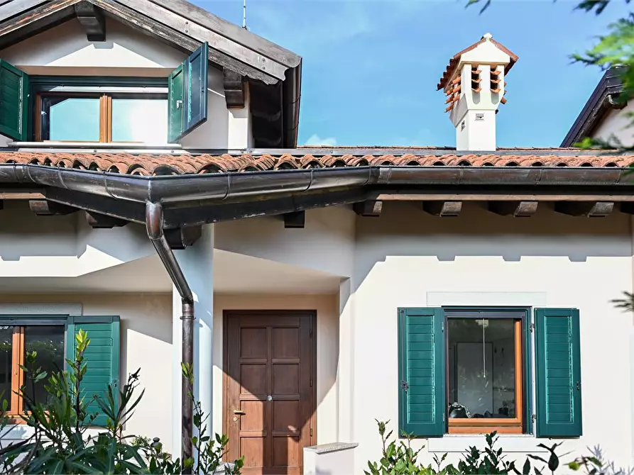 Immagine 2 di Villa in vendita  5K a Duino-Aurisina