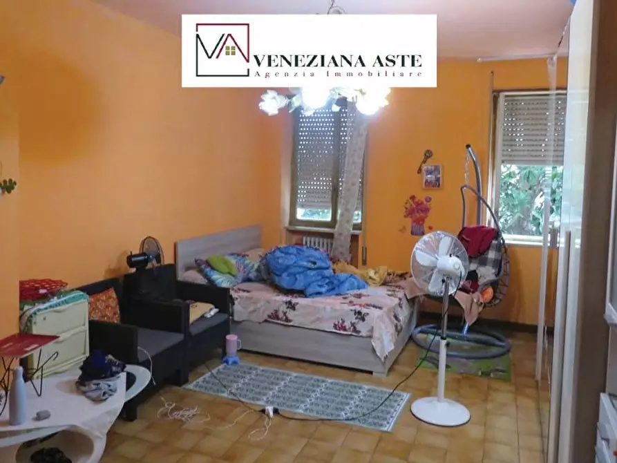 Immagine 2 di Appartamento in vendita  8 a Venezia