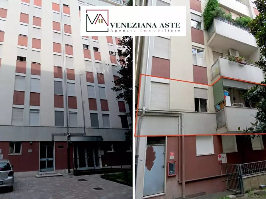Immagine 1 di Appartamento in vendita  8 a Venezia