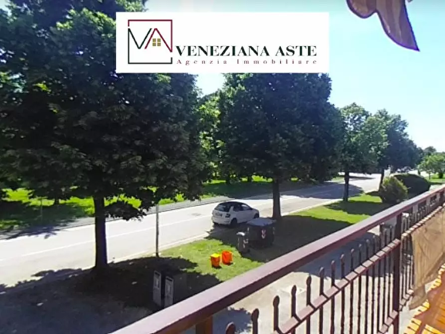 Immagine 3 di Appartamento in vendita  2A a Mira