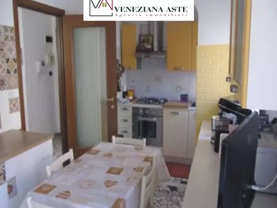 Immagine 2 di Appartamento in vendita  35 a Venezia