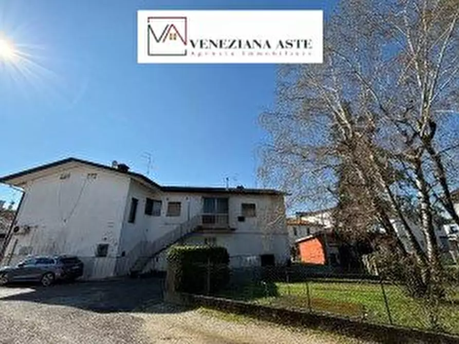 Immagine 3 di Appartamento in vendita  a Caorle